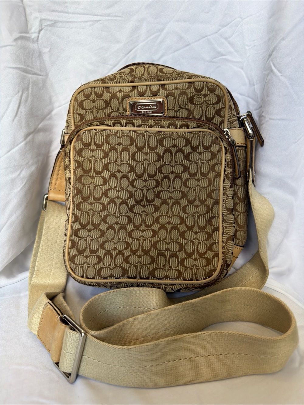 Coach Beige/Tan Signature Canvas Messenger Bag